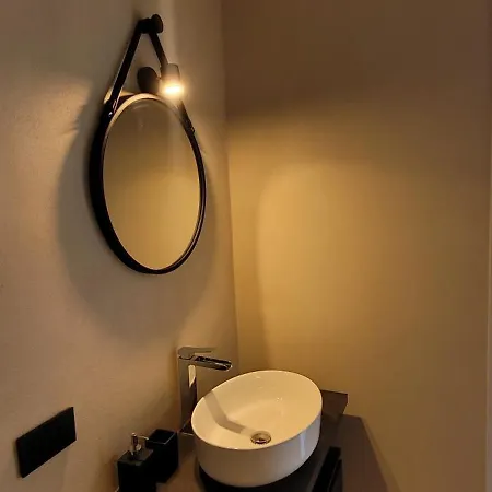 Casa Piero - View And Free Parking شقة