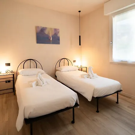 Casa Piero - Panoramic Terrace&parking Space Garda (Verona)