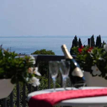 Casa Piero - Panoramic Terrace&parking Space Appartamento